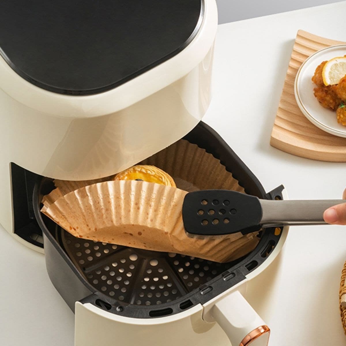 Roichil® 50 Adet Air Fryer Pişirme Kağıdı Tek Kullanımlık 23 Cm Yuvarlak Pişirme Kağıdı XXL PVC li — küçük görsel 4