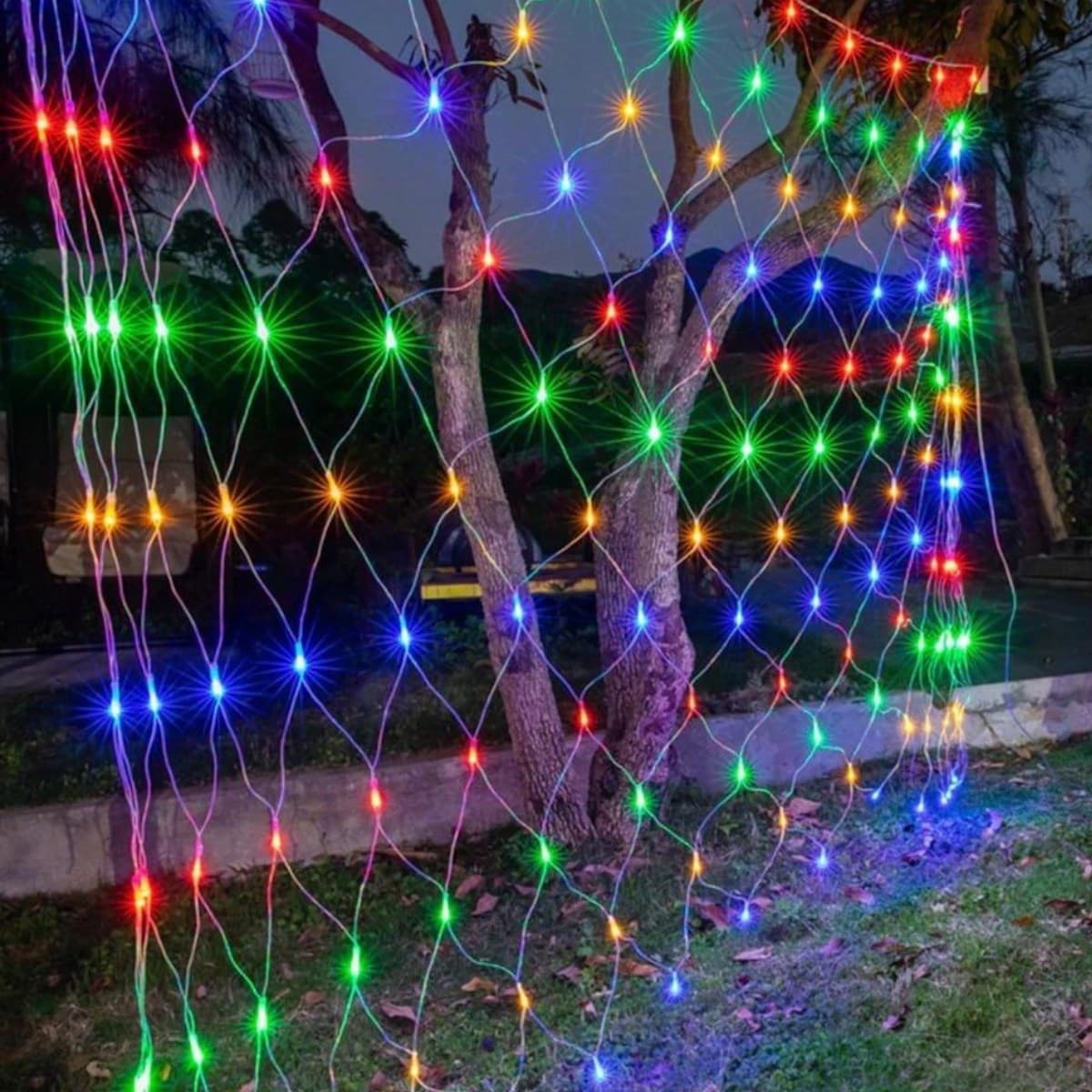 Roichil® 1x2 Metre Dekoratif File Ağ Perde 192 LED 8 Animasyonlu Farklı Işık Modu RGB Fişli